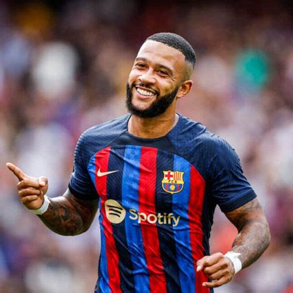 memphis depay age